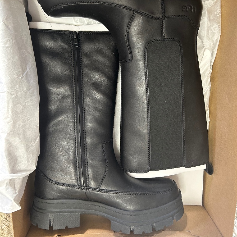 UGG Ashton High Chelsea Boots NWT